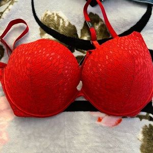 Victoria Secret Push Up Bra